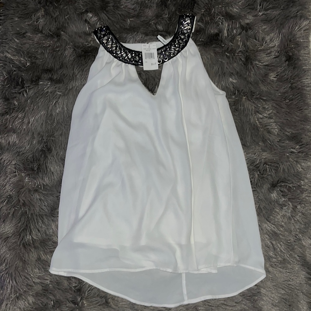 Beautiful white top with lining underneath